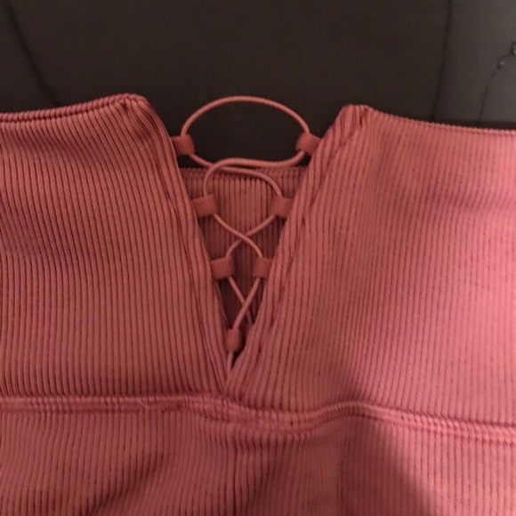 Fabletics Workout Set - Picture 5 of 6